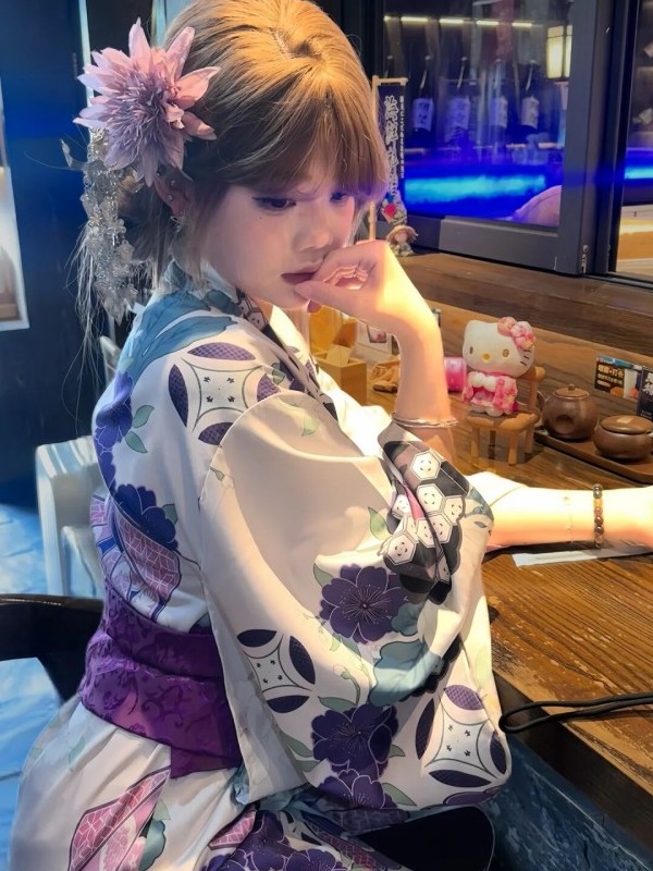 Traditional Purple Kimono Bath - Japanese Women Formal Wear recension och pris